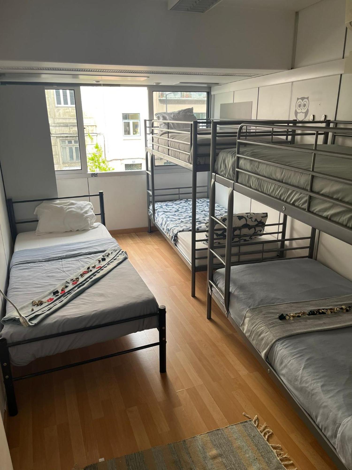 Corujinha Hostel Lissabon Buitenkant foto