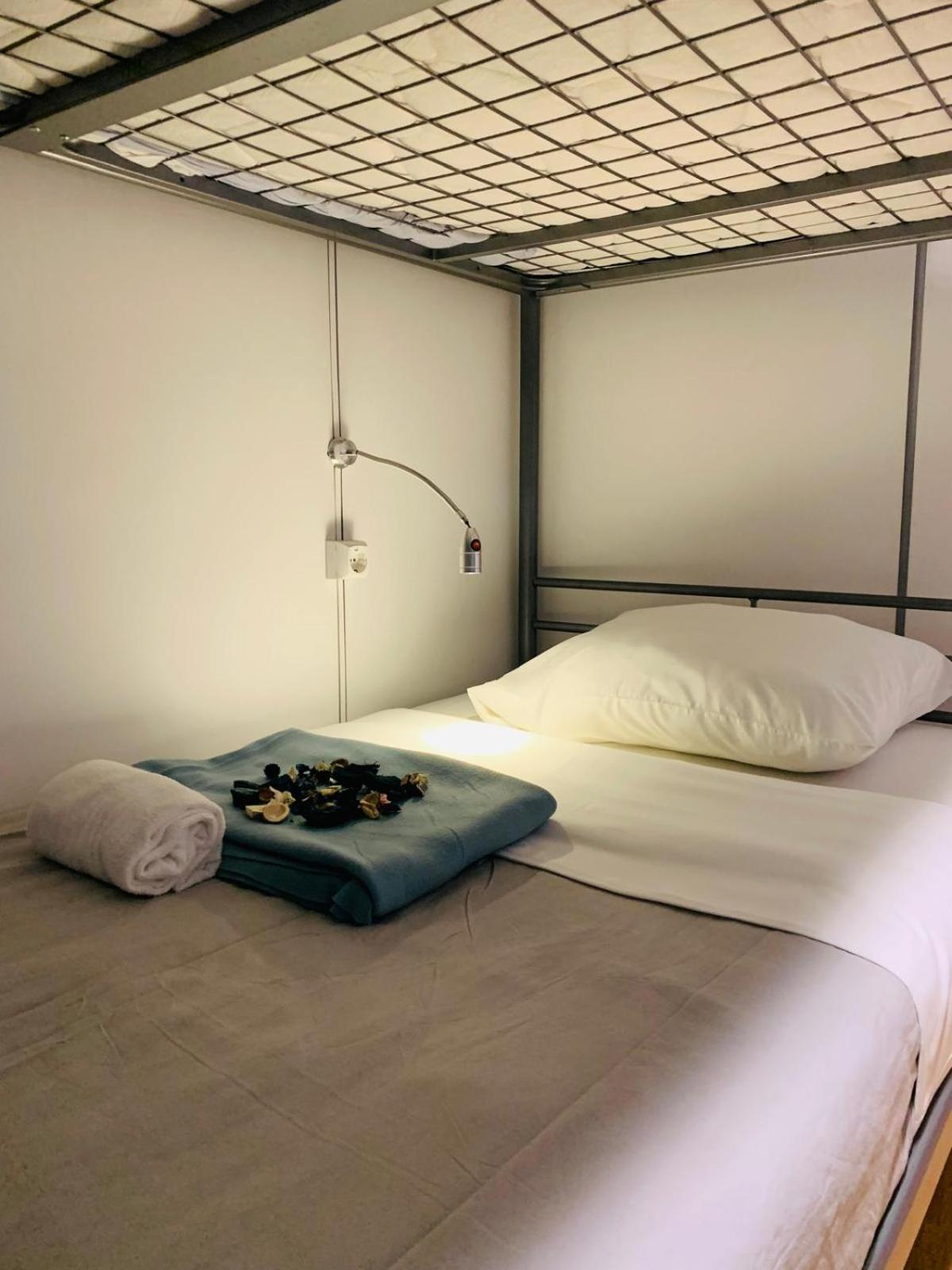 Corujinha Hostel Lissabon Buitenkant foto
