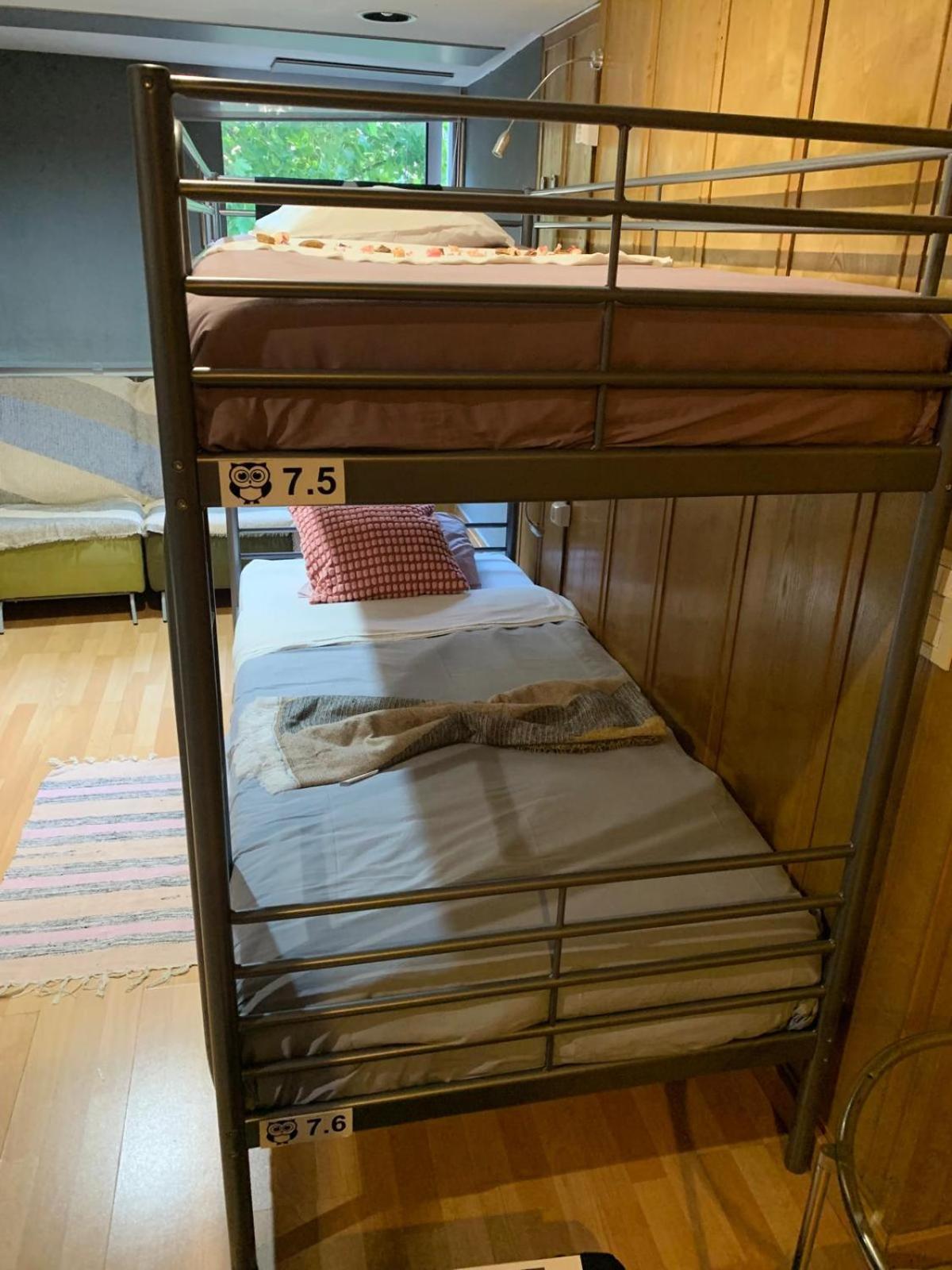 Corujinha Hostel Lissabon Buitenkant foto