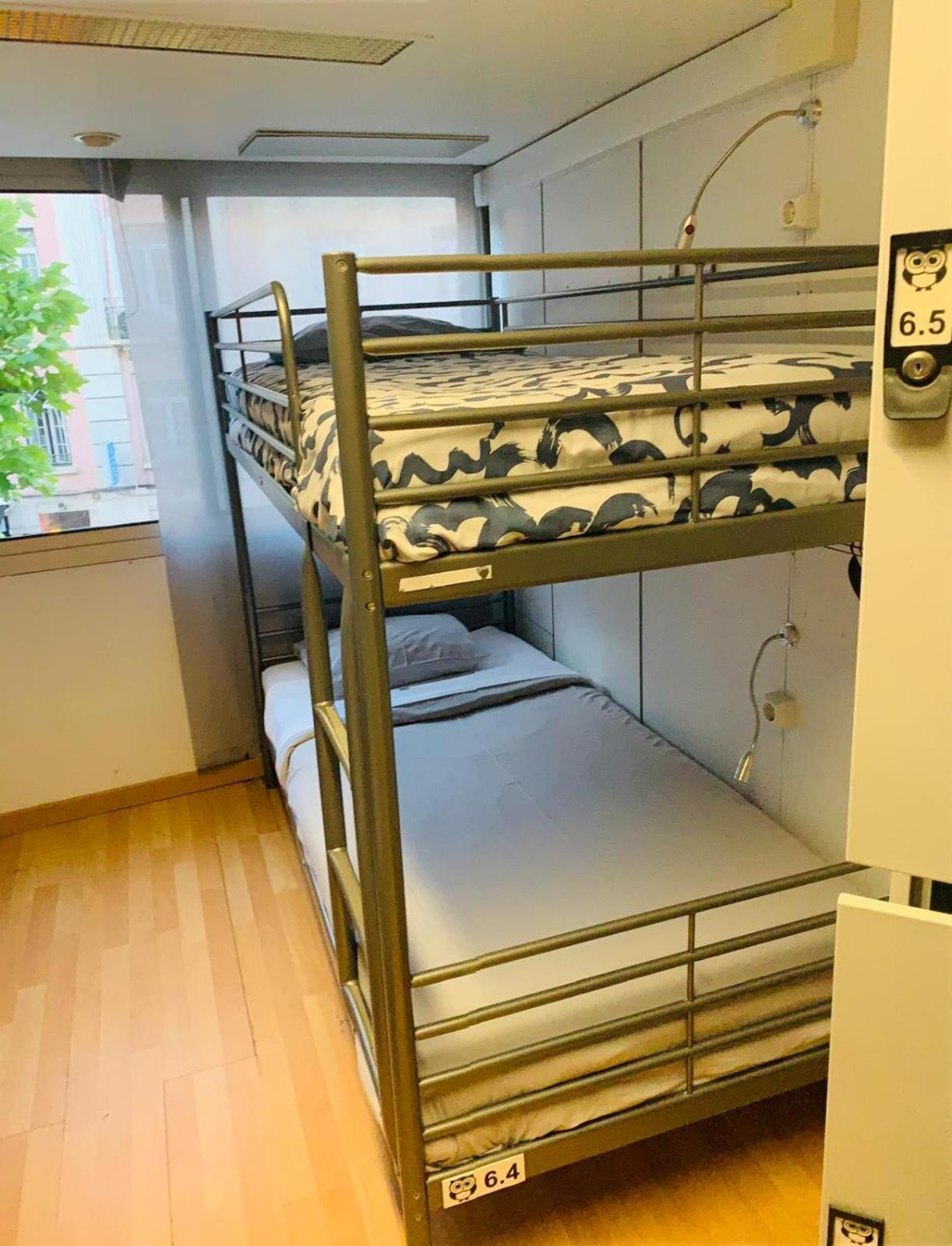Corujinha Hostel Lissabon Buitenkant foto