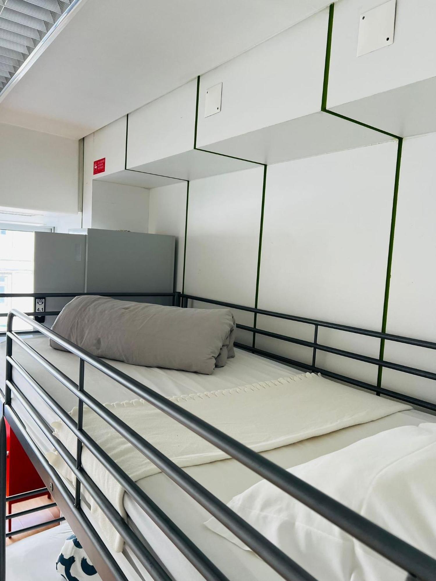 Corujinha Hostel Lissabon Buitenkant foto